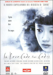 Couverture La neve cade sui cedri